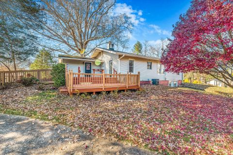 107 Woodland Church Road