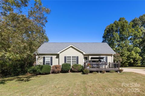 638 Acorn Acres Road sold home in Acorn Acres, Norwood, NC