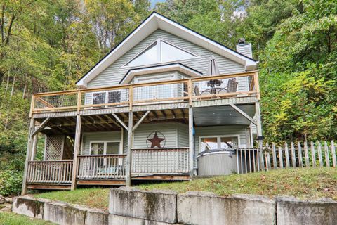 311 Jacks Knob Road sold home in Greenridge Falls, Barnardsville, NC