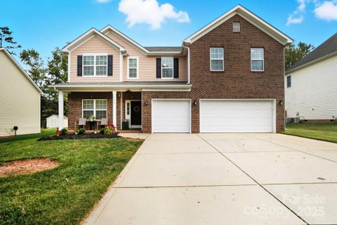 3708 Martele Drive sold home in Ravencroft, Charlotte, NC