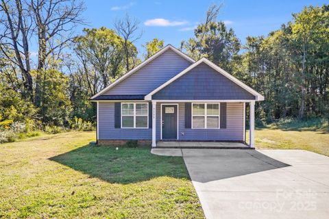 3133 Roberta Road sold home in Wolf Meadow Acres, Concord, NC