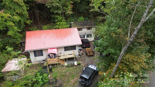 739 Holiday Drive