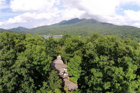 605 Chestnut Trail sold home in Linville Ridge, Linville, NC