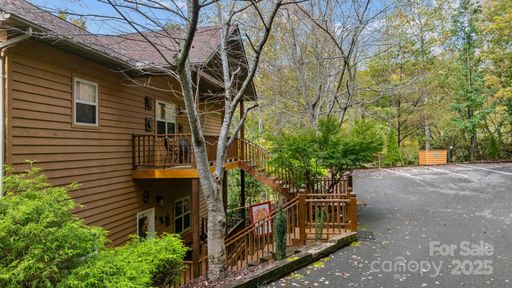 24 Pine Bluff Road