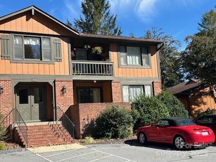 1753 Haywood Manor Road sold home in Haywood Manor, Hendersonville, NC