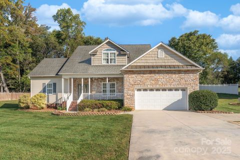 117 Chandler Drive sold home in McAllister Park, Mocksville, NC