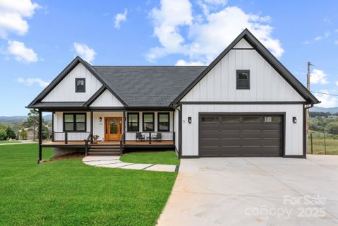 5 Agape Acres Drive