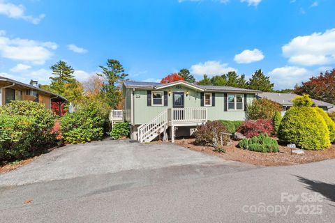 228 Snowshoe Loop active home in Linville Land Harbor, Newland, NC