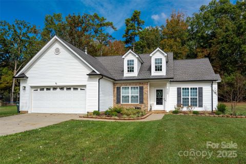 620 Hunley Street sold home in Pine Forest Estates, Monroe, NC