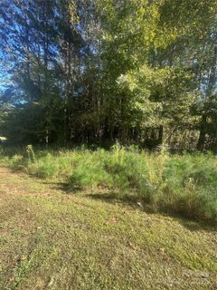 621 Sunset Pointe Drive
