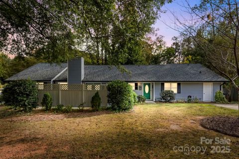 2836 Huntingtowne Farms Lane sold home in Huntingtowne Farms, Charlotte, NC