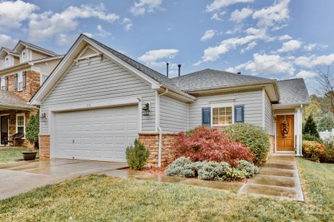215 Tribune Drive sold home in Belmeade Green, Charlotte, NC