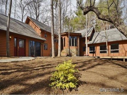 14 Oak Hollow Dr
