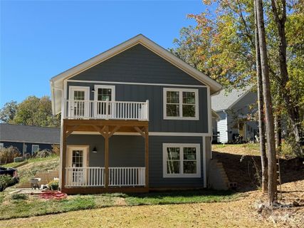 1006 Padgett Place sold home in Padgett Place, Black Mountain, NC