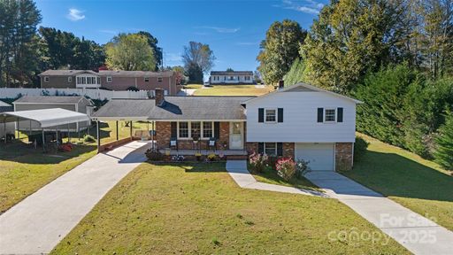 Homes in Fairway Acres, Lenoir