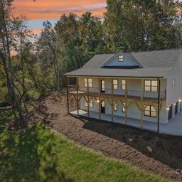 271 Greenstone Lane