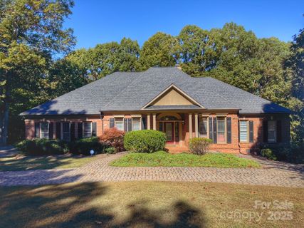 14900 Crooked Branch Lane sold home in Royal Oaks, Charlotte, NC