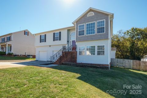 3673 Farm Lake Drive sold home in Park View, Concord, NC