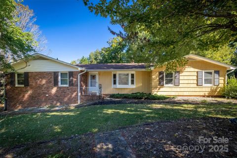 1341 36th Avenue Drive sold home in Sandy Ridge Acres, Hickory, NC