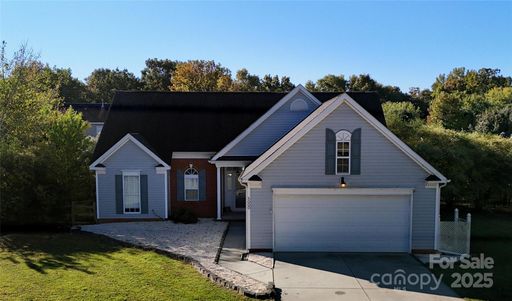 5000 Ashie Avenue sold home in Kerry Greens, Matthews, NC