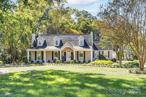 2611 Forest Drive