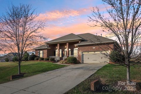 153 Nesting Quail Lane sold home in Highland Ridge, Mooresville, NC