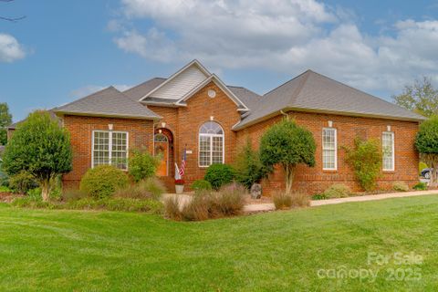 811 4th Street sold home in Brentwood, Conover, NC