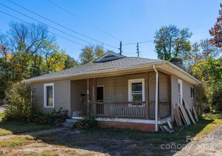 156 Edwards Avenue sold home in Beacon Village, Swannanoa, NC