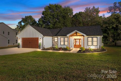 27706 Taylor Lane sold home in Hawthorne Commons, Albemarle, NC