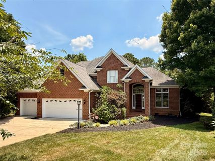 10317 Clubhouse View Lane sold home in Olde Sycamore, Mint Hill, NC