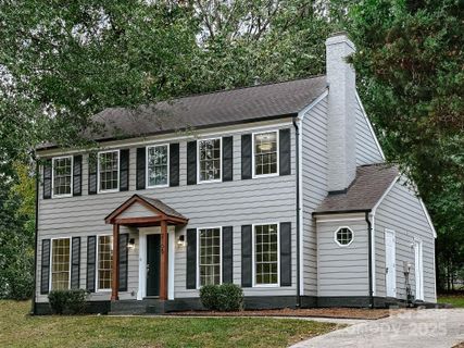 2105 Killarney Place sold home in Wexford, Charlotte, NC