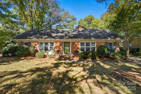 5926 Sharon Road