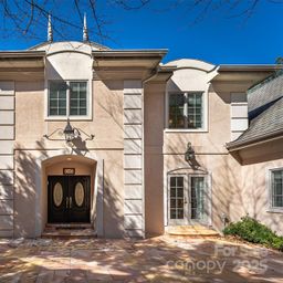 345 Hawks Nest Trail