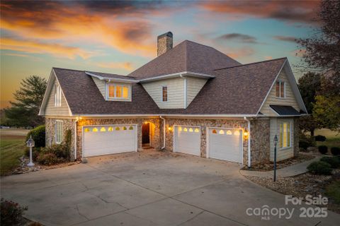 10 Meandering Way pending home in Granada Farms, Granite Falls, NC