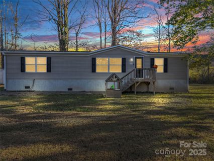 221 Turkey Pen Gap Road