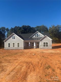 516 Fern Hill Road sold home in Rolling Meadows, Mooresville, NC