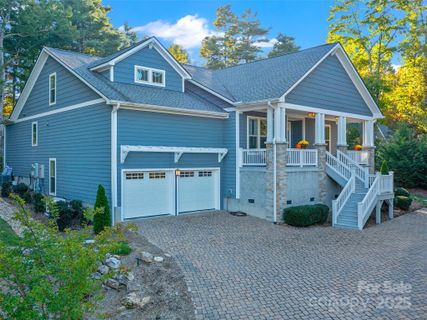 143 Long Tail Lane sold home in Fox Run Preserve At Champion W, Hendersonville, NC