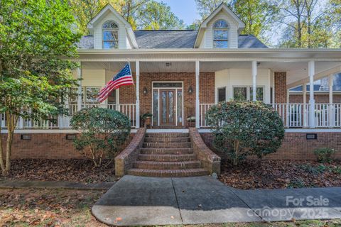 1085 Pinecrest Drive sold home in Meadow Lakes, Rock Hill, SC