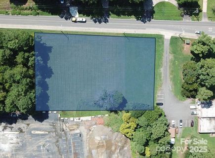 2135 Eden Terrace