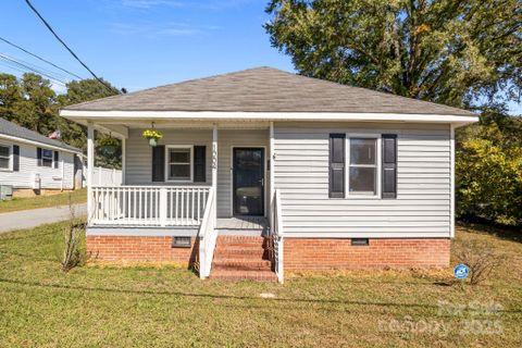 1004 Plymouth Street