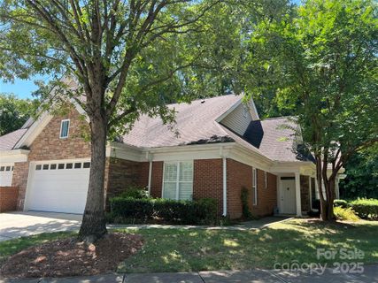 10925 Casetta Drive sold home in Bella Sera Villas, Matthews, NC