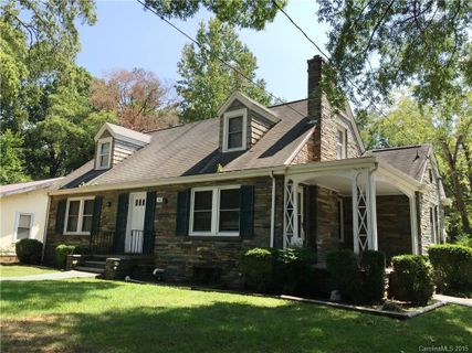1044 E Main Street