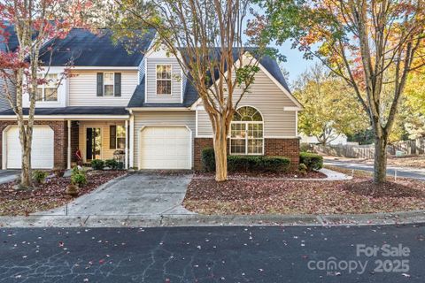 8933 Bryant Field Circle sold home in Elizabeth Townes, Charlotte, NC