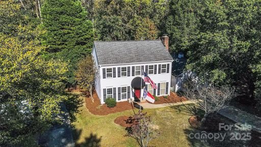 2425 Bergen Court