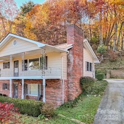 930 Scenic Circle