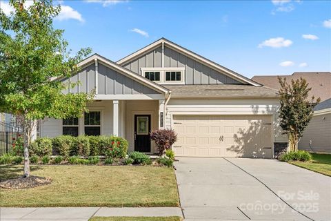 9211 Grisons Court sold home in The Meridians, Charlotte, NC