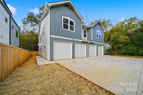 105 N Smallwood Place
