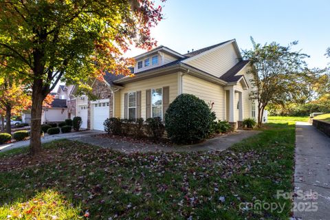 300 Park View Drive sold home in Waters Edge, Belmont, NC