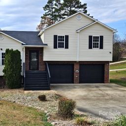 311 N Meadow Drive