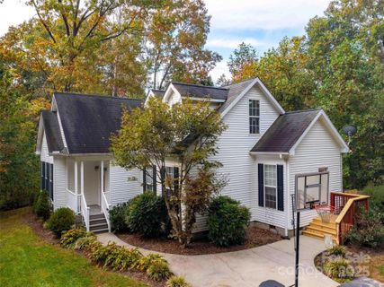 37 C Creek Lane active home in Crystal Creek, Pisgah Forest, NC